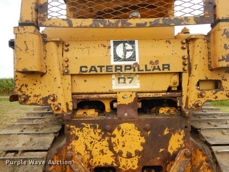 image for item FP9767 1972 Caterpillar D7F dozer