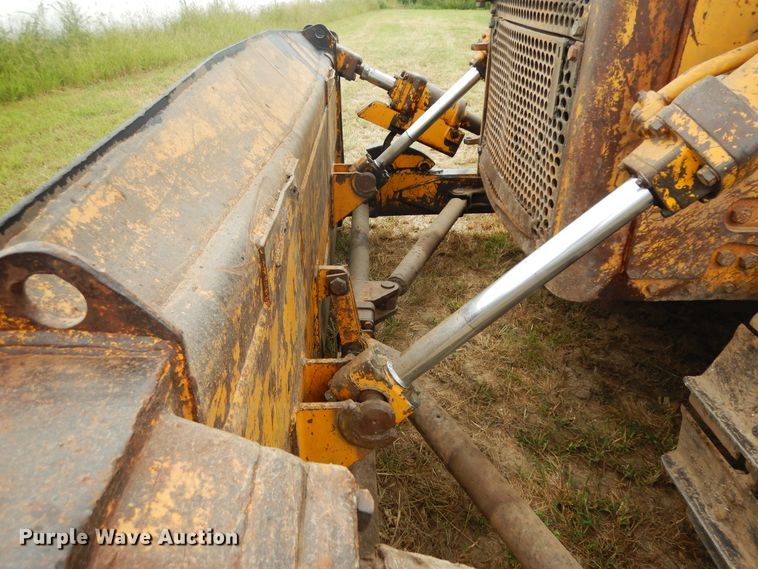 image for item FP9767 1972 Caterpillar D7F dozer