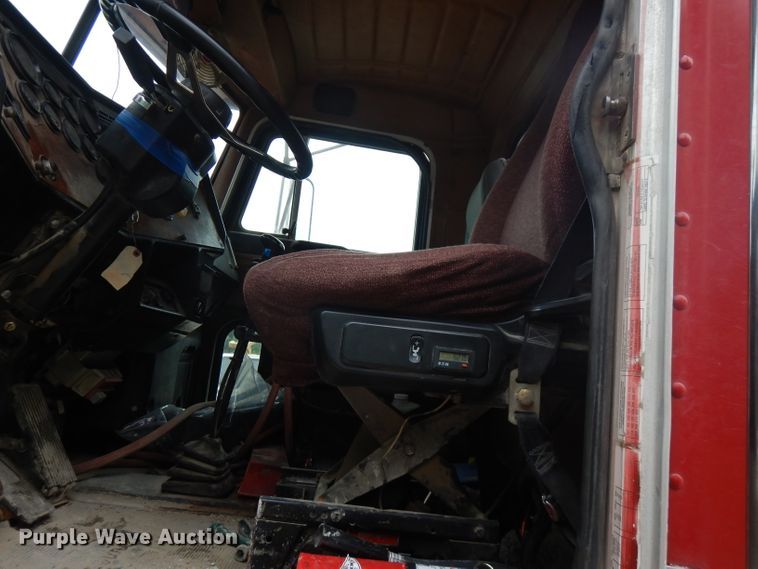 image for item FR9003 2000 Peterbilt 357  ready mix truck