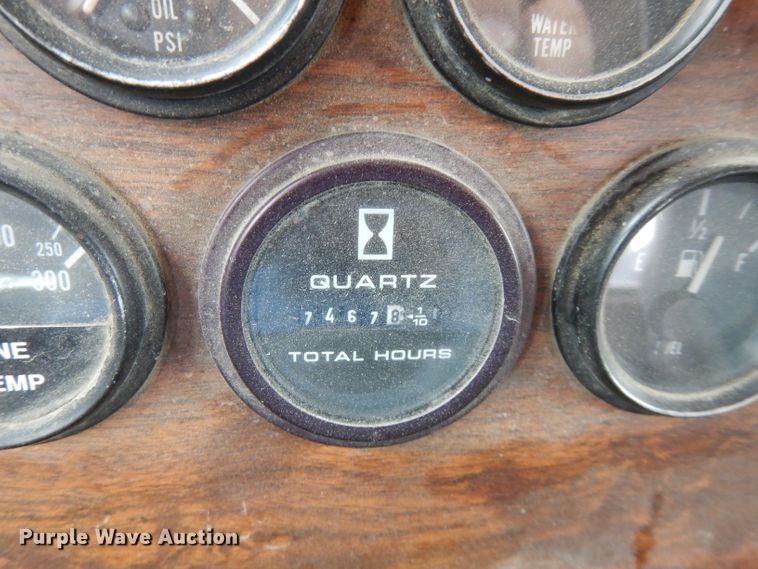 image for item FR9003 2000 Peterbilt 357  ready mix truck