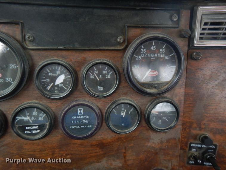 image for item FR9003 2000 Peterbilt 357  ready mix truck