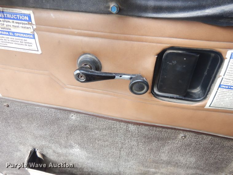 image for item FR9003 2000 Peterbilt 357  ready mix truck