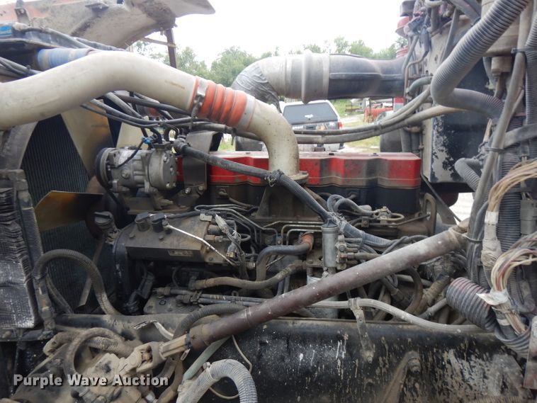 image for item FR9003 2000 Peterbilt 357  ready mix truck