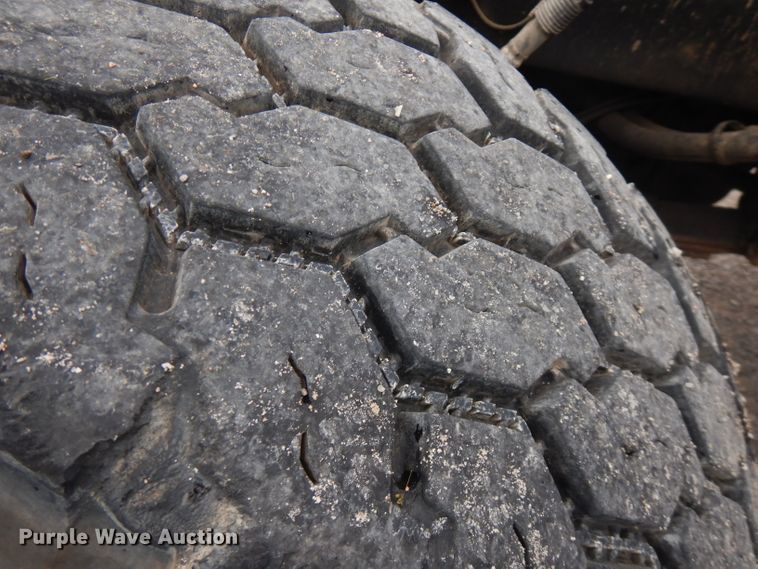 image for item FR9003 2000 Peterbilt 357  ready mix truck