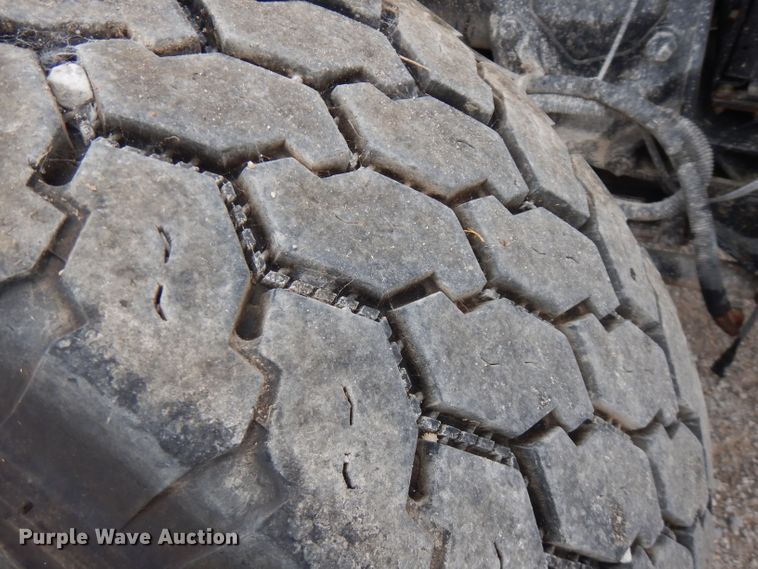 image for item FR9003 2000 Peterbilt 357  ready mix truck