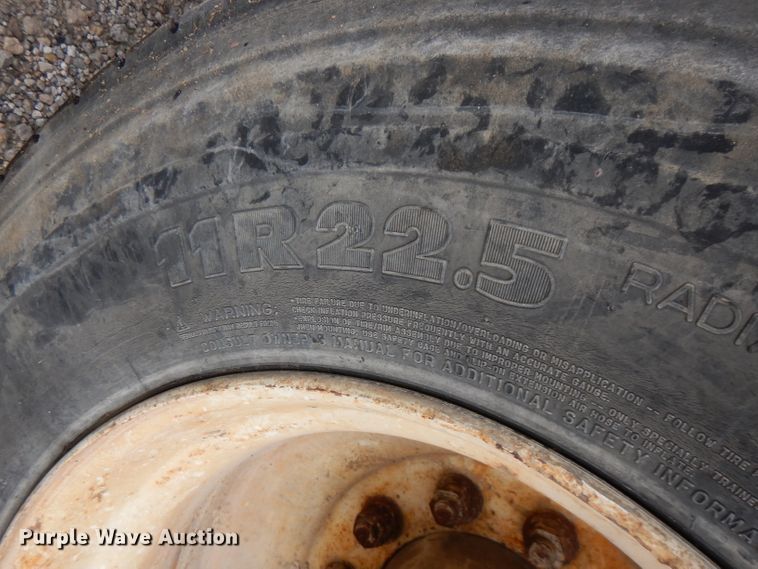 image for item FR9003 2000 Peterbilt 357  ready mix truck