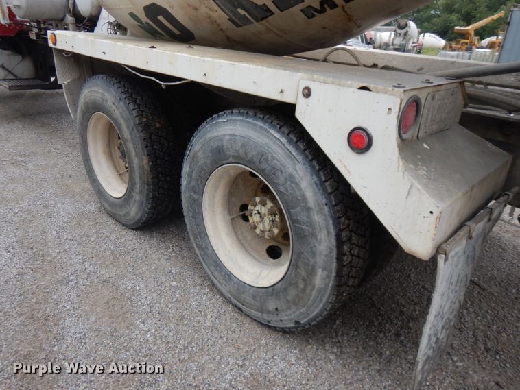 image for item FR9003 2000 Peterbilt 357  ready mix truck