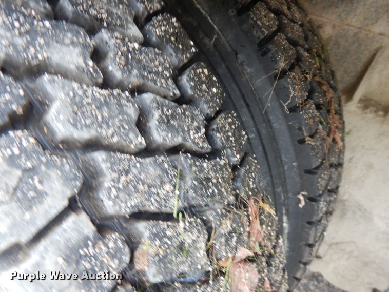 image for item FR9003 2000 Peterbilt 357  ready mix truck