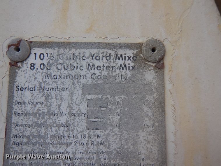 image for item FR9003 2000 Peterbilt 357  ready mix truck