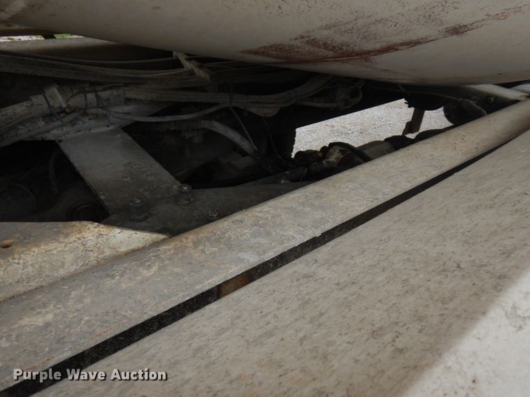 image for item FR9003 2000 Peterbilt 357  ready mix truck