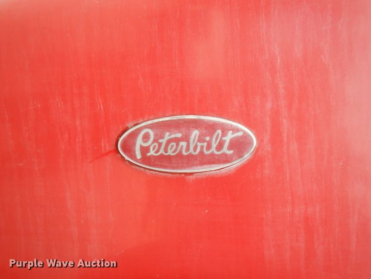 image for item FR9003 2000 Peterbilt 357  ready mix truck