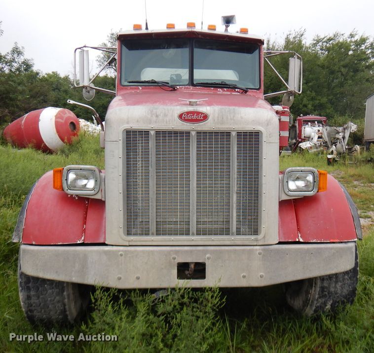 image for item FR9004 2001 Peterbilt 357  ready mix truck