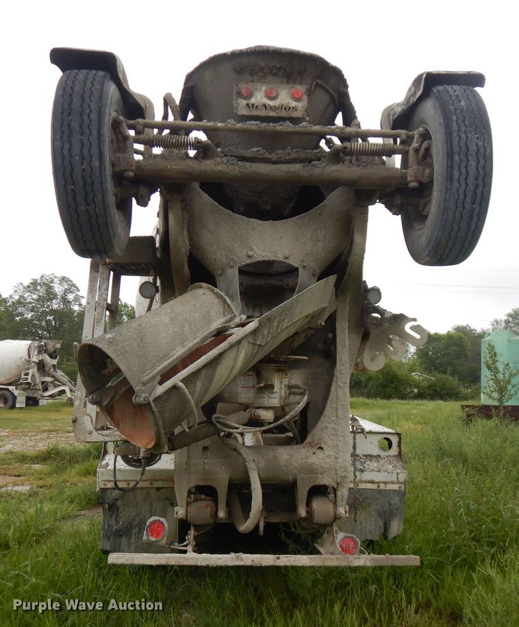 image for item FR9004 2001 Peterbilt 357  ready mix truck