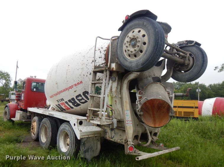 image for item FR9004 2001 Peterbilt 357  ready mix truck