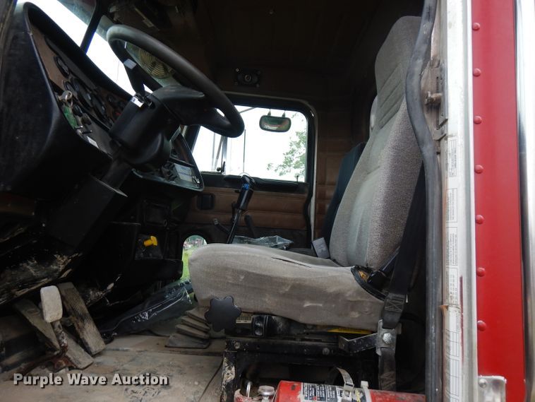 image for item FR9004 2001 Peterbilt 357  ready mix truck