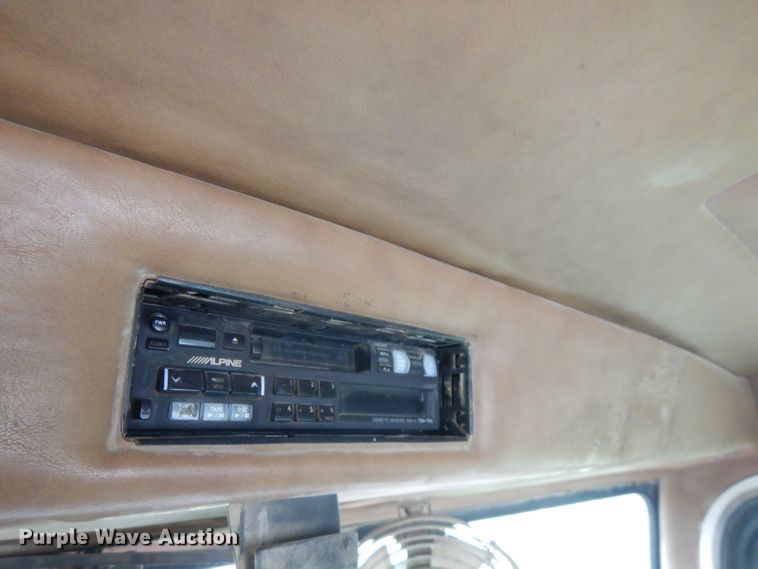 image for item FR9004 2001 Peterbilt 357  ready mix truck