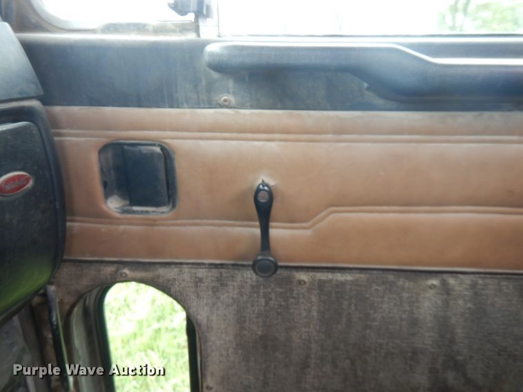 image for item FR9004 2001 Peterbilt 357  ready mix truck