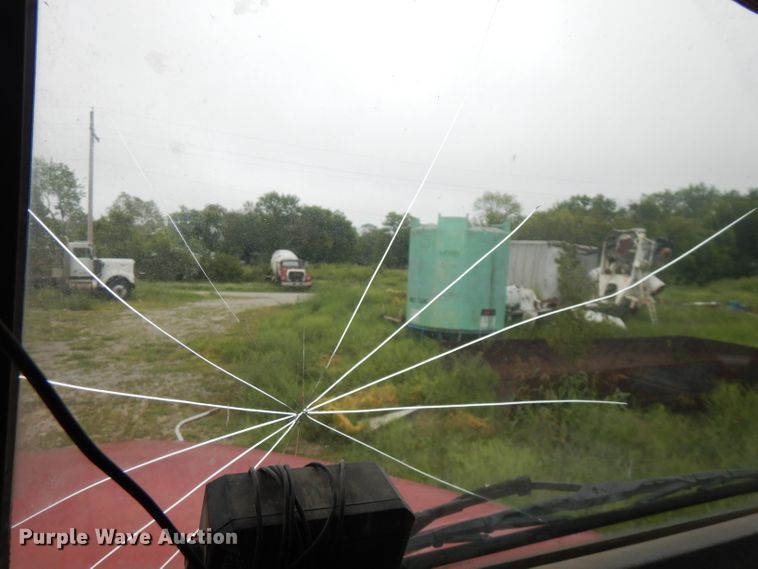 image for item FR9004 2001 Peterbilt 357  ready mix truck