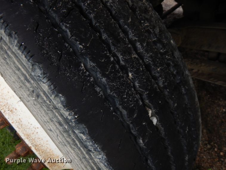 image for item FR9004 2001 Peterbilt 357  ready mix truck