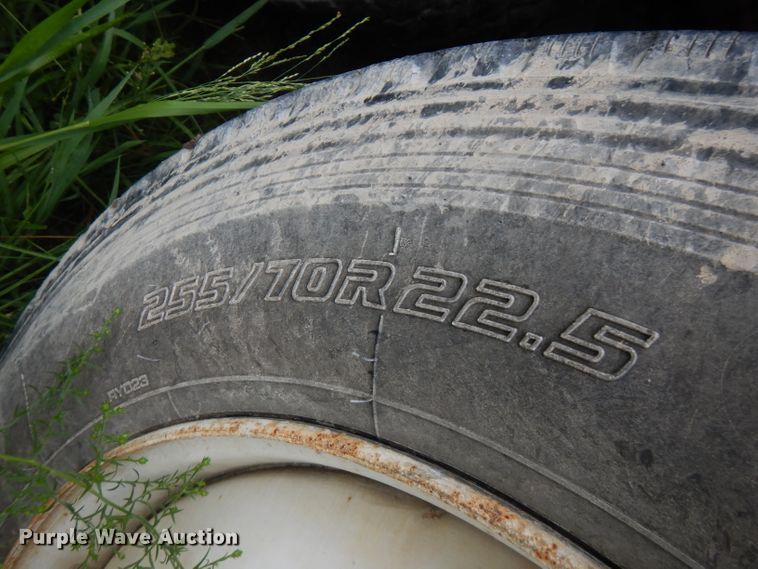 image for item FR9004 2001 Peterbilt 357  ready mix truck