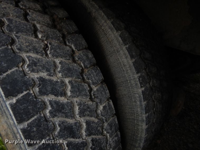 image for item FR9004 2001 Peterbilt 357  ready mix truck