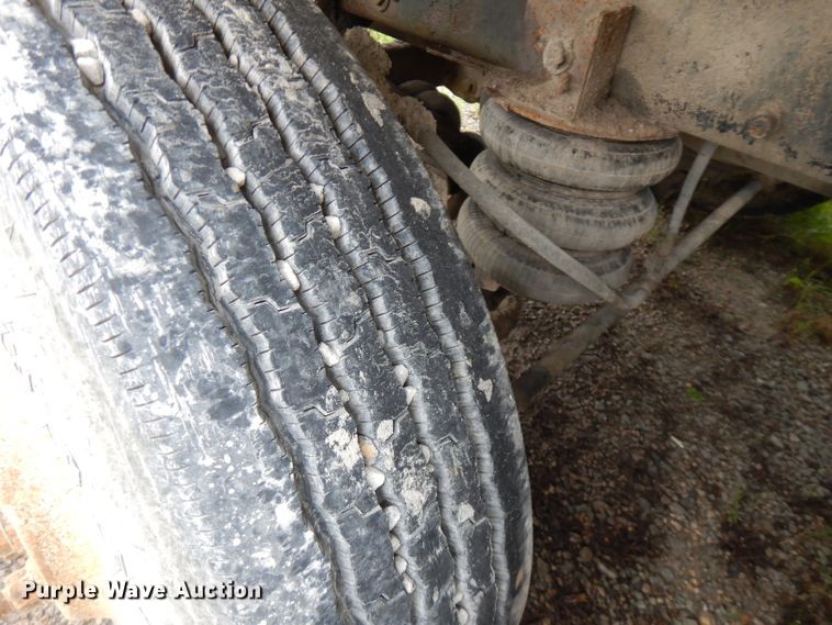 image for item FR9004 2001 Peterbilt 357  ready mix truck