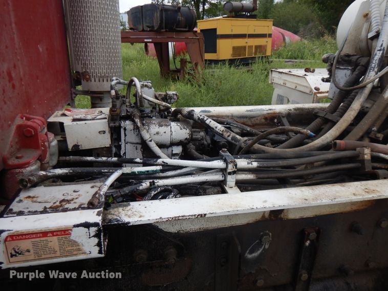 image for item FR9004 2001 Peterbilt 357  ready mix truck