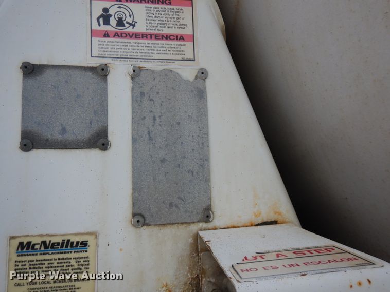 image for item FR9004 2001 Peterbilt 357  ready mix truck