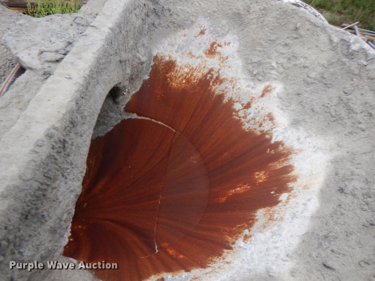 image for item FR9004 2001 Peterbilt 357  ready mix truck