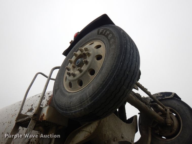 image for item FR9004 2001 Peterbilt 357  ready mix truck