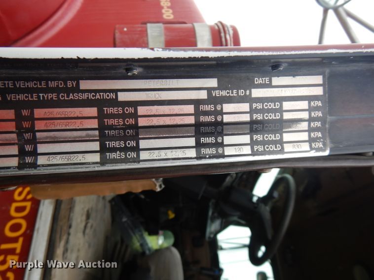 image for item FR9004 2001 Peterbilt 357  ready mix truck