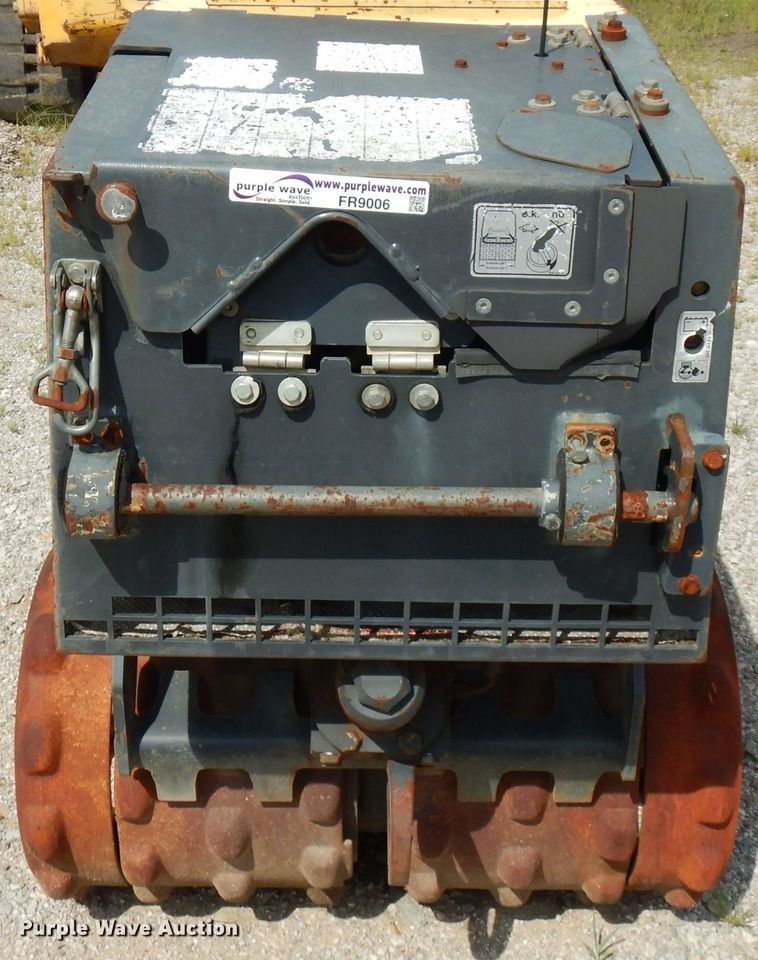 image for item FR9006 Bomag BG99108  trench compactor