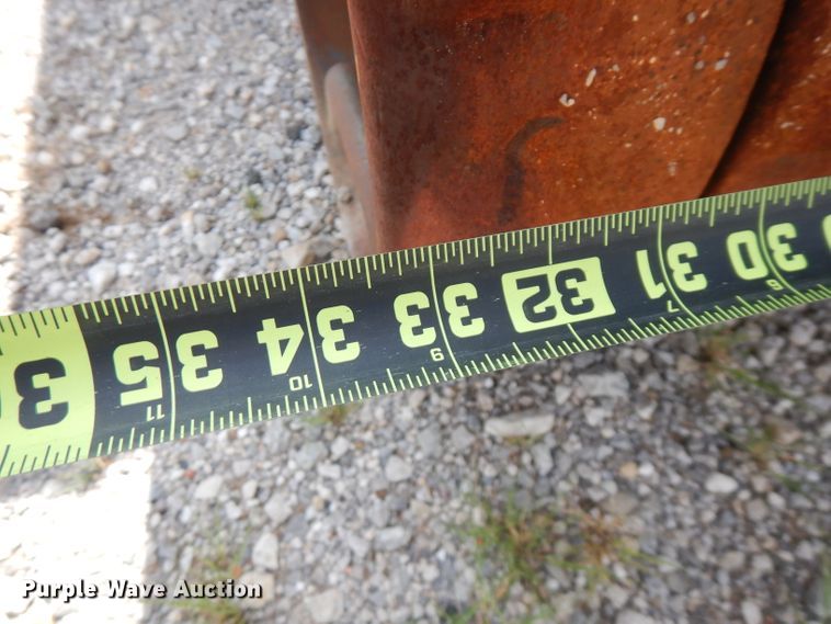 image for item FR9006 Bomag BG99108  trench compactor