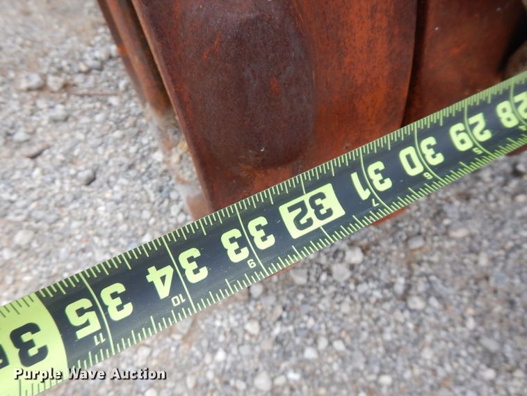 image for item FR9007 Bomag BG09107  trench compactor