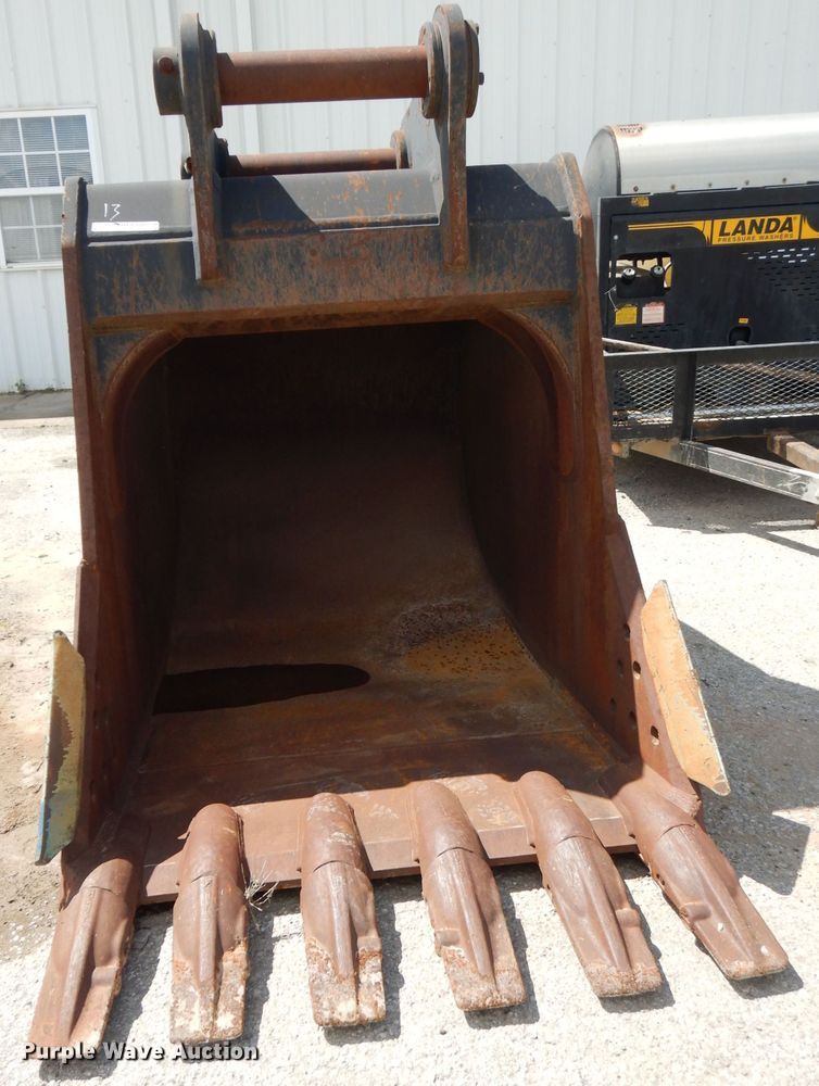 image for item FR9012 2006 Brooks 450D 51"W excavator bucket