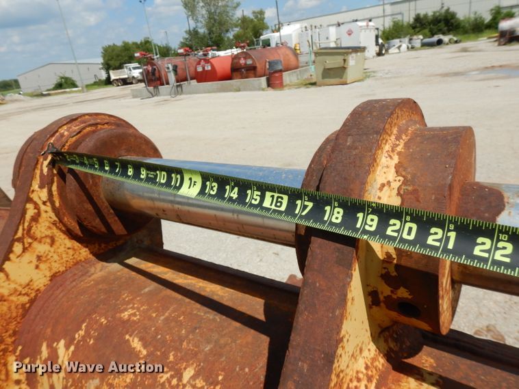 image for item FR9013 Caterpillar 300 series 54"W excavator bucket