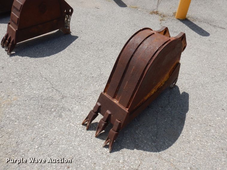 image for item FR9014 (6) excavator buckets