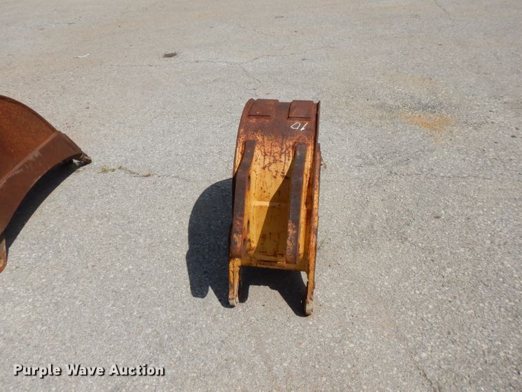 image for item FR9014 (6) excavator buckets