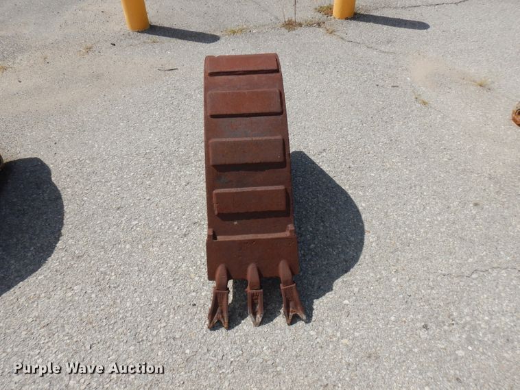 image for item FR9014 (6) excavator buckets