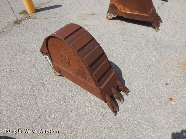 image for item FR9014 (6) excavator buckets