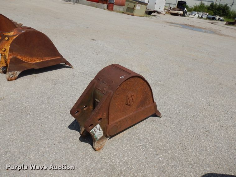 image for item FR9014 (6) excavator buckets
