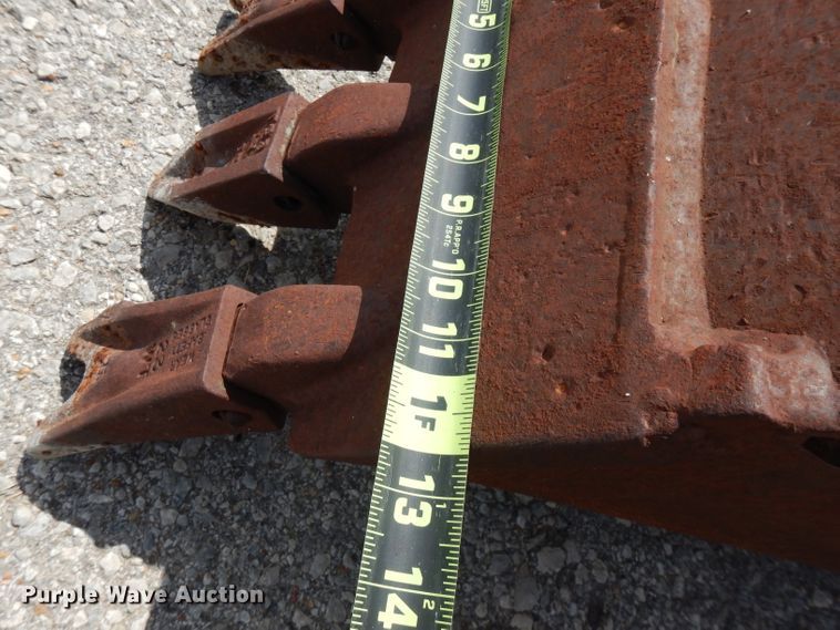 image for item FR9014 (6) excavator buckets