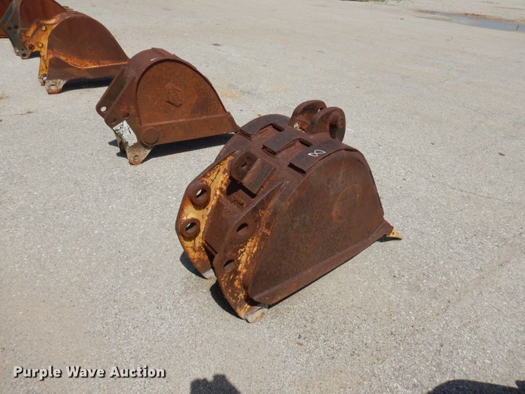 image for item FR9014 (6) excavator buckets