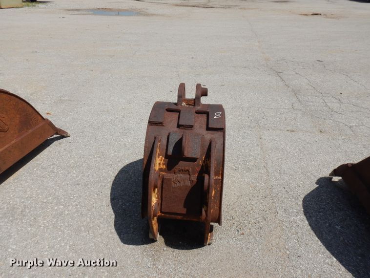 image for item FR9014 (6) excavator buckets