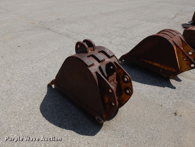 image for item FR9014 (6) excavator buckets