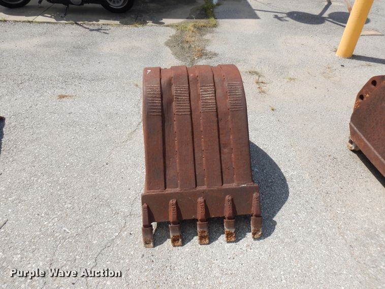 image for item FR9014 (6) excavator buckets