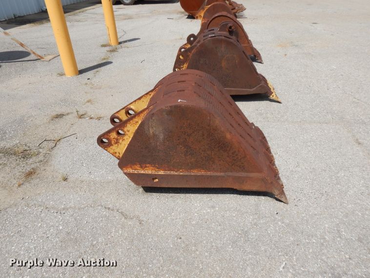 image for item FR9014 (6) excavator buckets