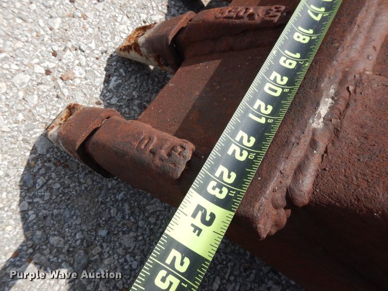 image for item FR9014 (6) excavator buckets