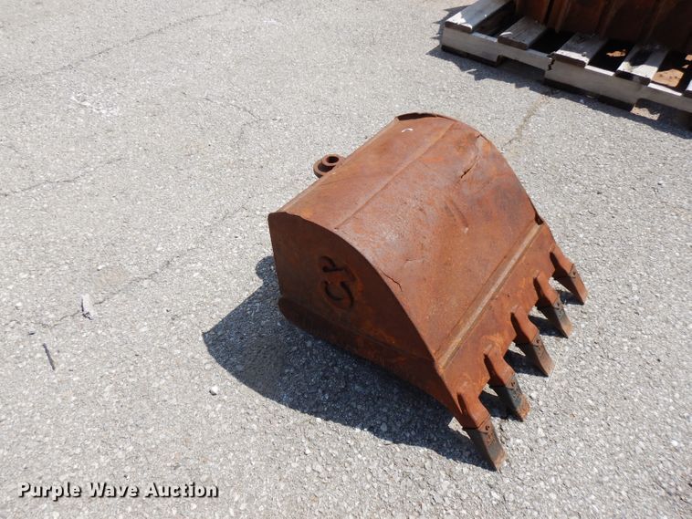 image for item FR9014 (6) excavator buckets