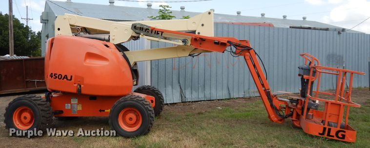 image for item FR9029 2000 JLG 450AJ  boom lift